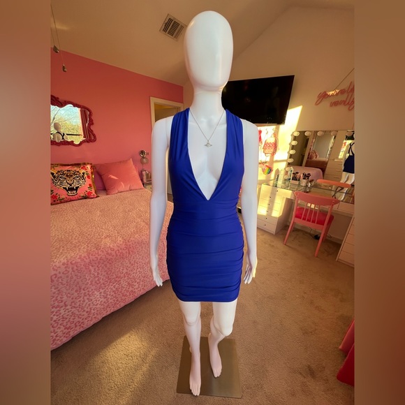 Superdown by Revolve Colbalt Blue V open back Mini Dress size XXS (runs big) - Picture 10 of 10